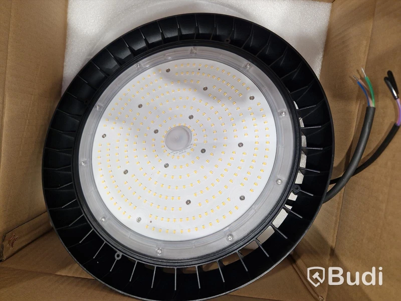 8 st HighBay-lampor, 200W, Philips drivdon - Fri frakt