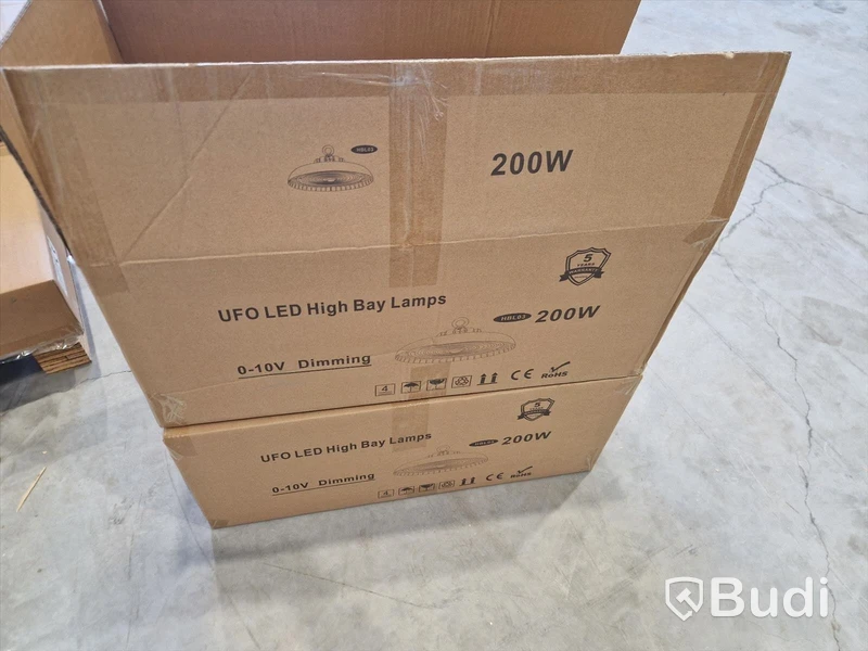 8 st HighBay-lampor, 200W, Philips drivdon - Fri frakt