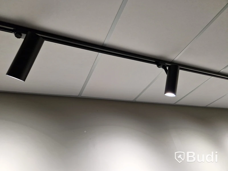 40 st spotlights för skena, 30W med 21 meter skena - Fri frakt