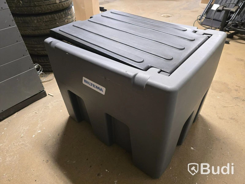 Dieseltank 200 L, med pump.
