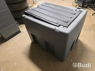 Dieseltank 200 L, med pump.