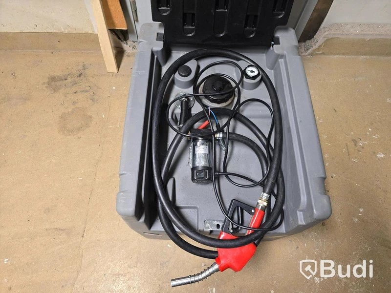 Dieseltank 200 L, med pump.