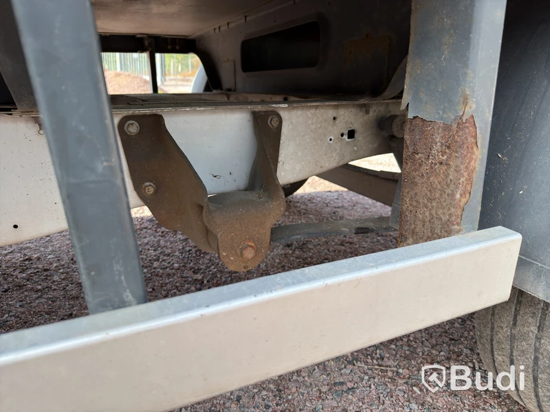 Ford Transit T300 Chassis Double Cab Flatbed Truck 2.2 TDCi Manual (125 hp) – 2012