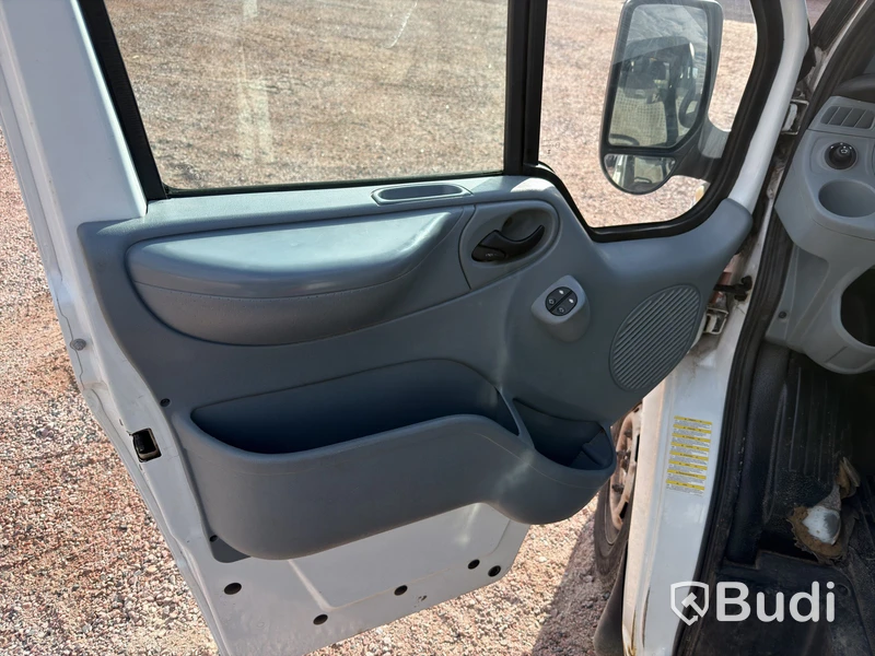 Ford Transit T300 Chassis Double Cab Flatbed Truck 2.2 TDCi Manual (125 hp) – 2012