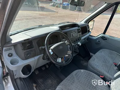 Ford Transit T300 Chassis Double Cab Flatbed Truck 2.2 TDCi Manual (125 hp) – 2012