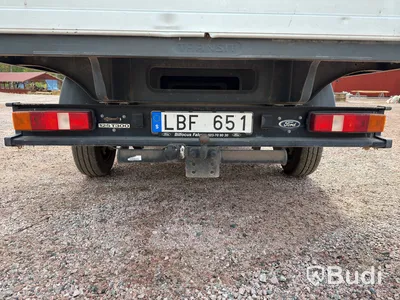 Ford Transit T300 Chassis Double Cab Flatbed Truck 2.2 TDCi Manual (125 hp) – 2012