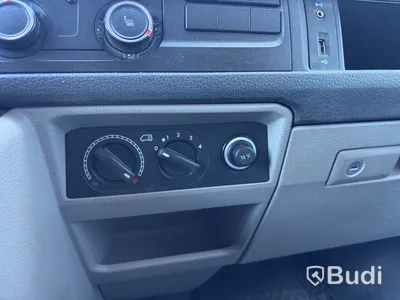 VW TRANSPORTER 4 Motion -16 DSG Lång Dubbla dörrar Värmare