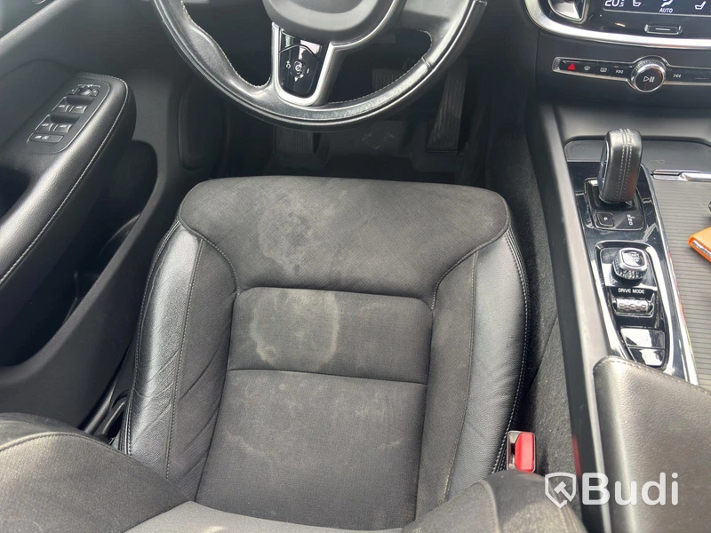 Volvo V60 Cross Country B4 AWD , 2021, automat