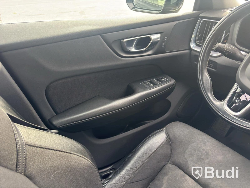 Volvo V60 Cross Country B4 AWD , 2021, automat