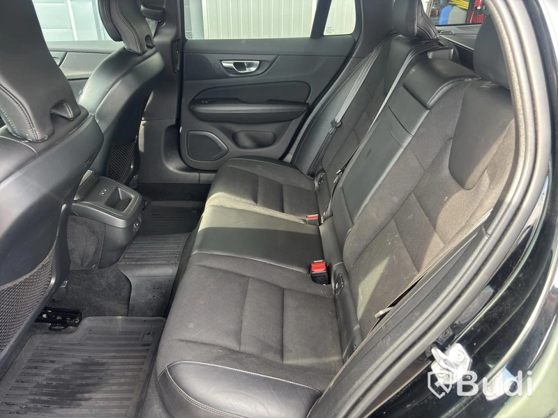 Volvo V60 Cross Country B4 AWD , 2021, automat