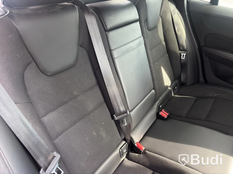 Volvo V60 Cross Country B4 AWD , 2021, automat