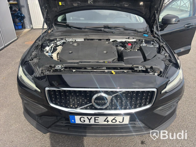 Volvo V60 Cross Country B4 AWD , 2021, automat