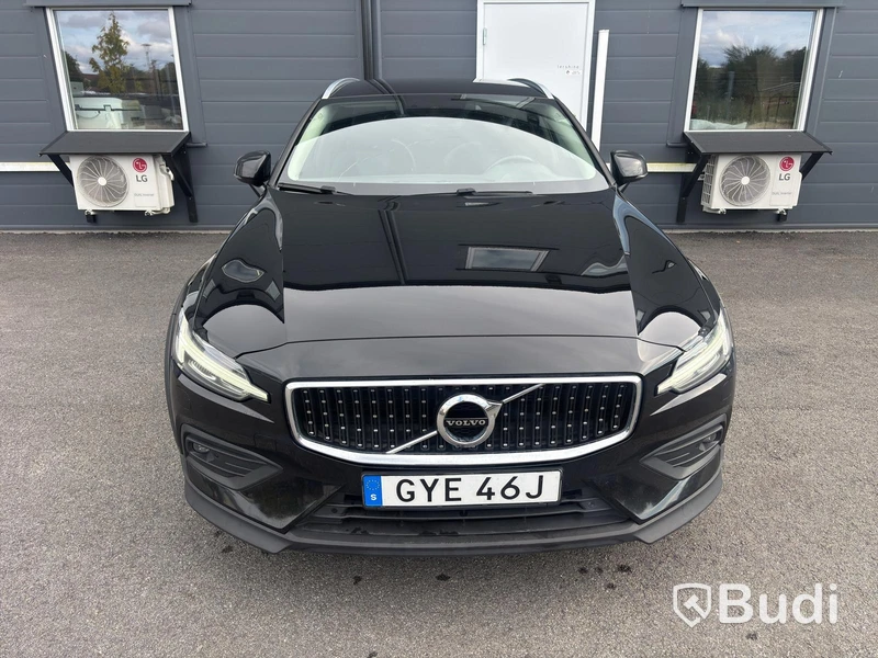 Volvo V60 Cross Country B4 AWD , 2021, automat