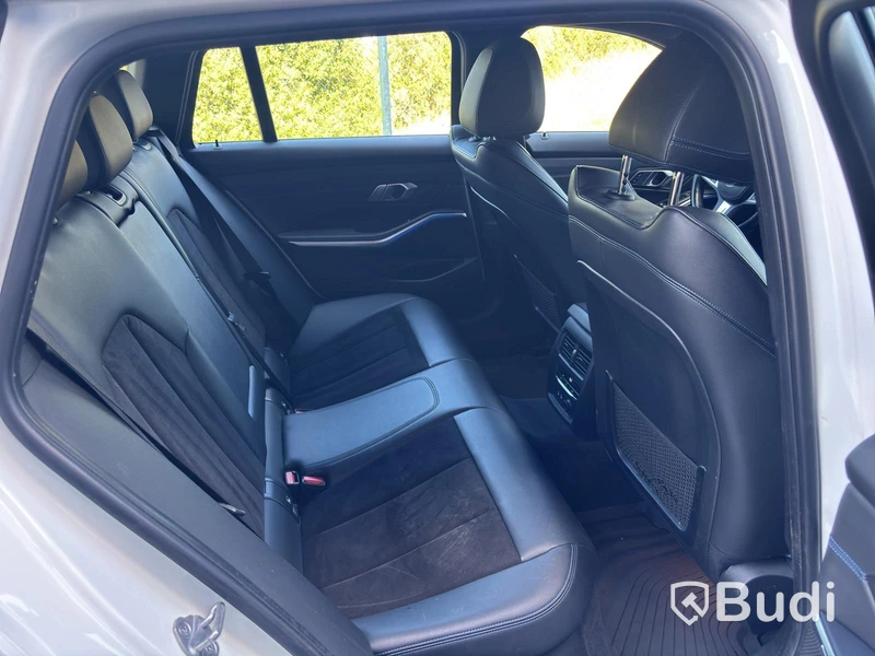 BMW 320d xDrive , 2020, automat M-sport