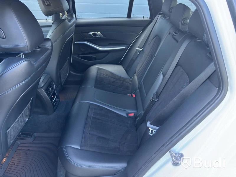 BMW 320d xDrive , 2020, automat M-sport