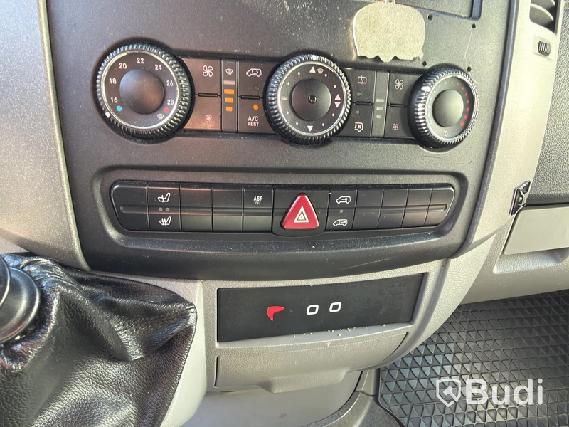 Husbil Volkswagen Crafter 35 2.5 TDI Skåp (163hk) -2011