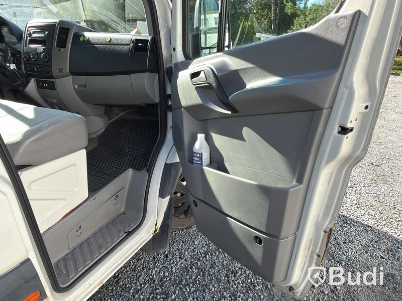 Husbil Volkswagen Crafter 35 2.5 TDI Skåp (163hk) -2011