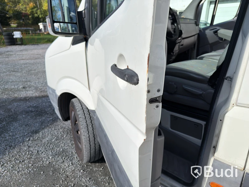 Husbil Volkswagen Crafter 35 2.5 TDI Skåp (163hk) -2011