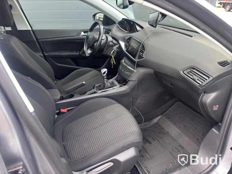 Peugeot 308 -2019 | BENSIN