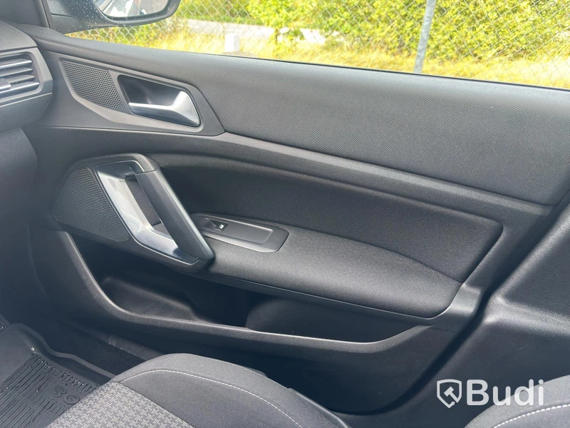 Peugeot 308 -2019 | BENSIN