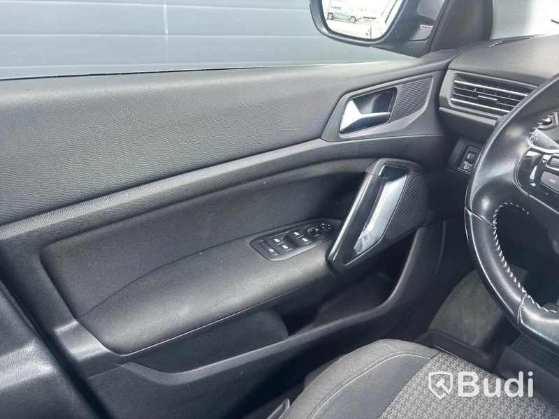 Peugeot 308 -2019 | BENSIN