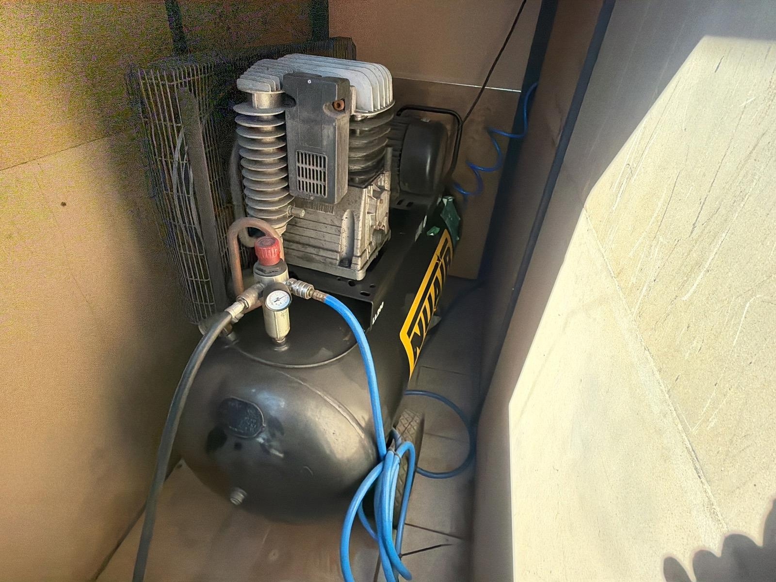 Kompressor NuAir 200l