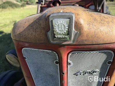 Traktor Volvo Buster 400