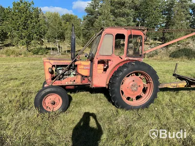 Traktor Volvo Buster 400