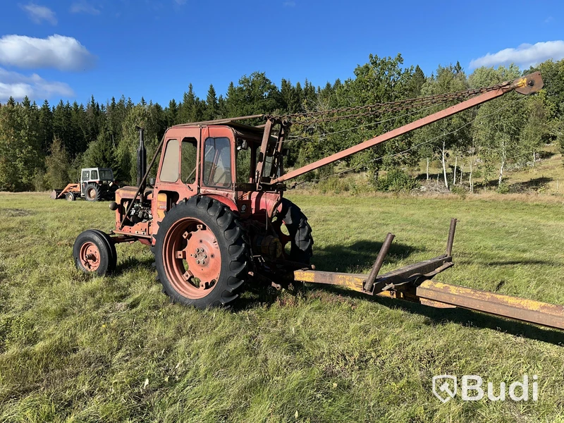 Traktor Volvo Buster 400