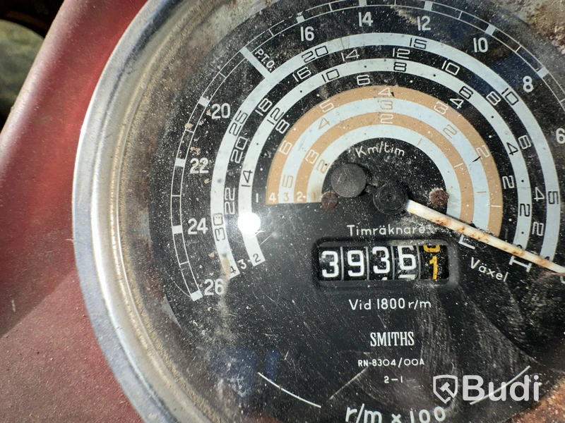 Traktor Volvo Buster 400