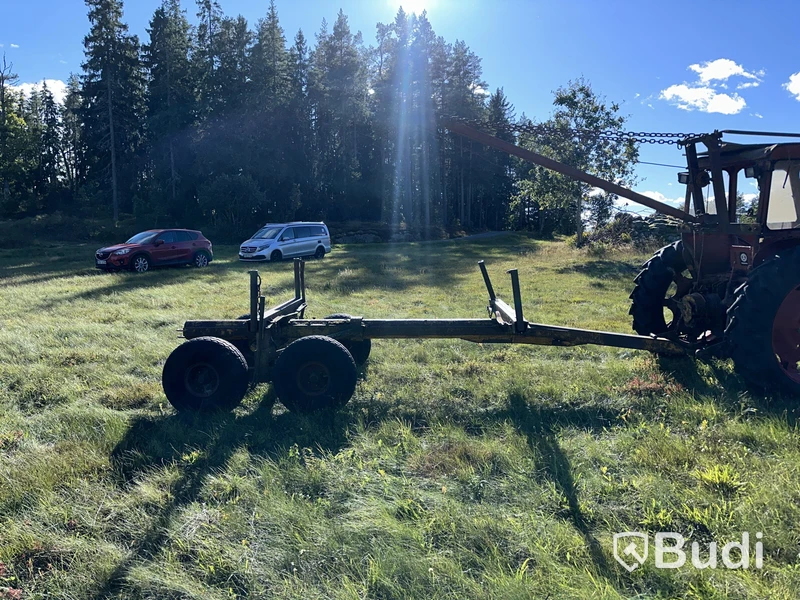 Traktor Volvo Buster 400