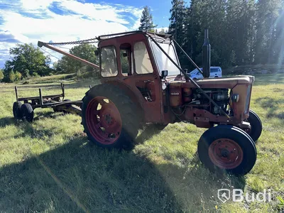 Traktor Volvo Buster 400