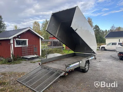 Släpvagn Reko Trailer, med kåpa och ramp