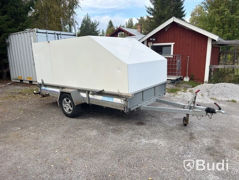 Släpvagn Reko Trailer, med kåpa och ramp