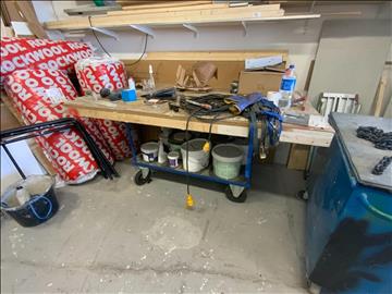 Arbetsbord på hjul