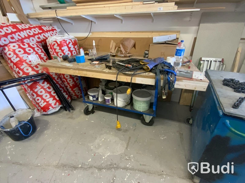 Arbetsbord på hjul