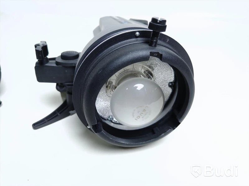 Elinchrom blixtar ink blixtsändare. D-lite 2 IT. 2st blixthuvuden och sändare ink Bowens-fäste.