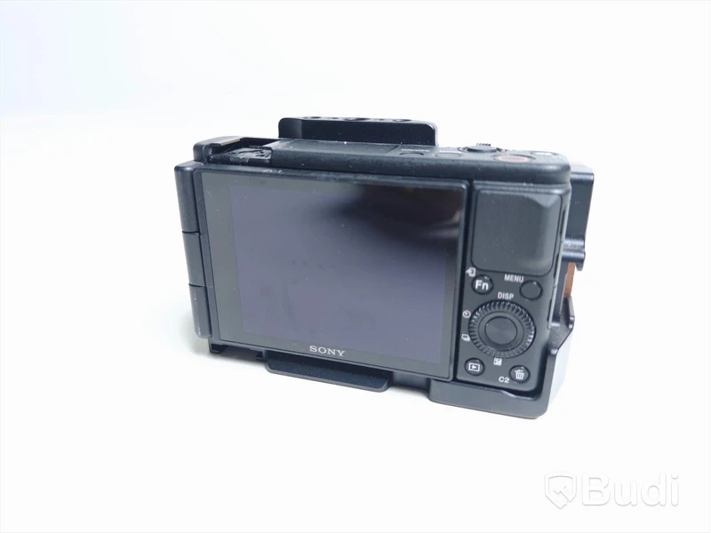Kamera Sony ZV-1 med aluminiumcage med trähandtag och vidvinkeladapter ink batteri