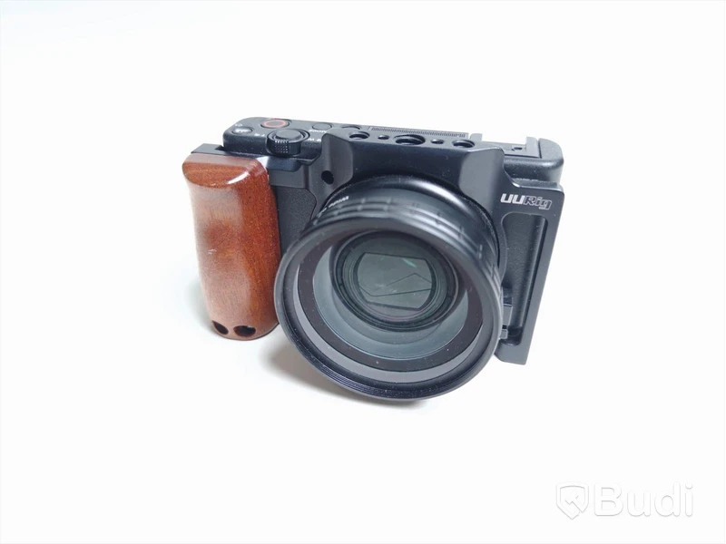 Kamera Sony ZV-1 med aluminiumcage med trähandtag och vidvinkeladapter ink batteri