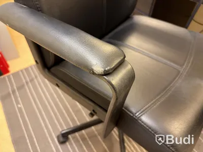 Kontorsmöbler och tillbehör