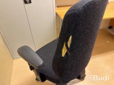 Kontorsmöbler och tillbehör