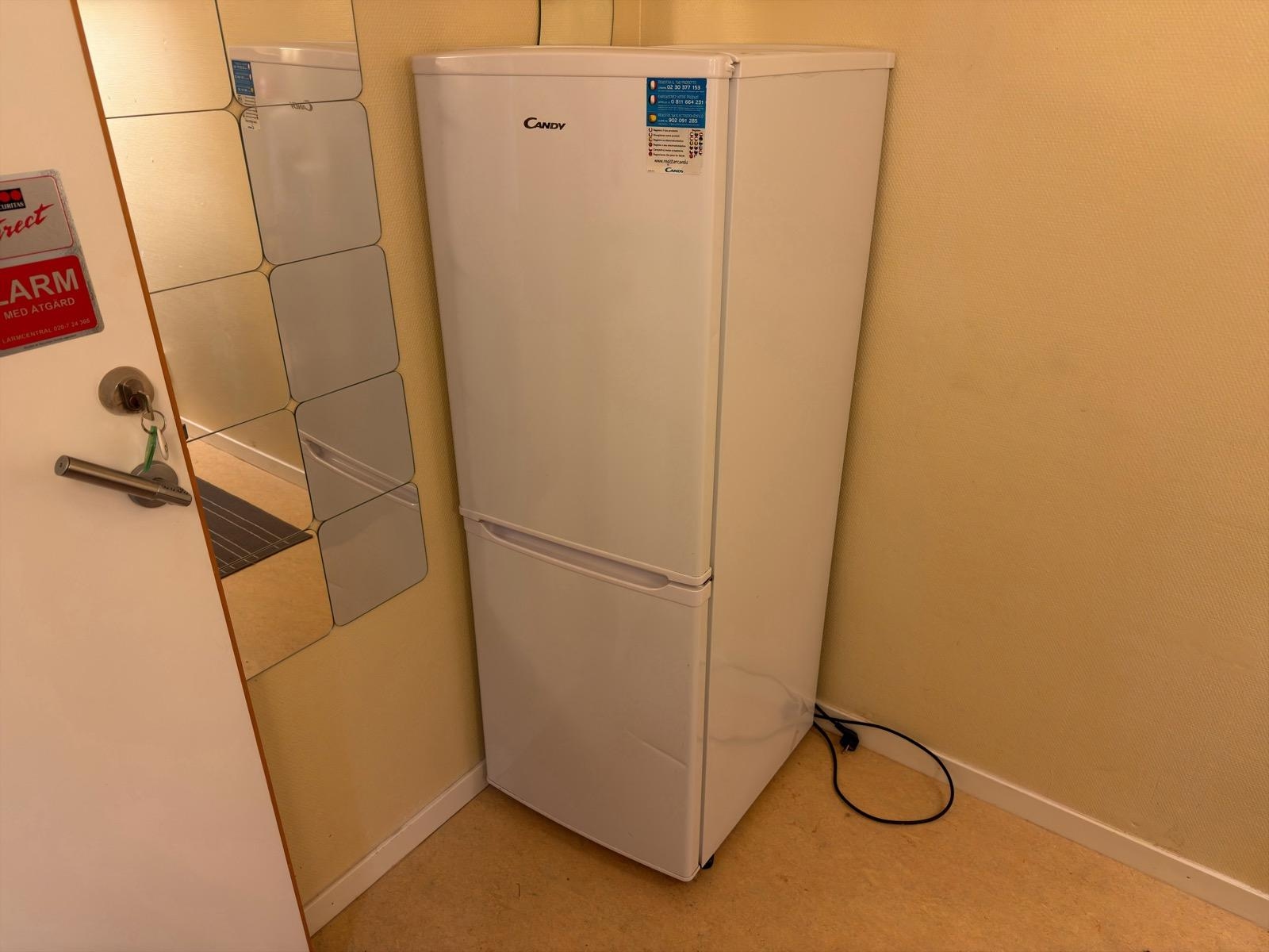 Candy fridge/freezer, white