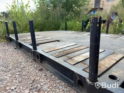 Hooklift flatbed | Approx. 5.0 m | Tool lockers