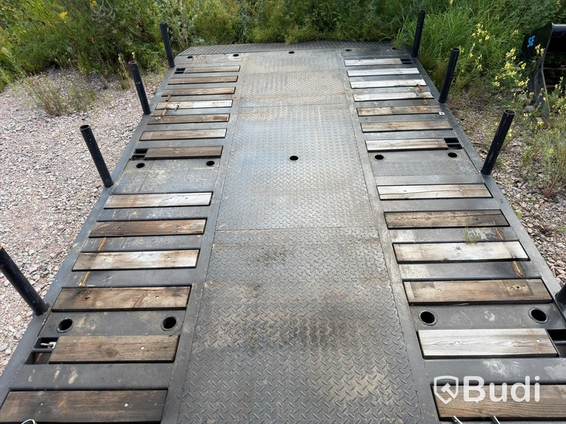 Hooklift flatbed | Approx. 5.0 m | Tool lockers
