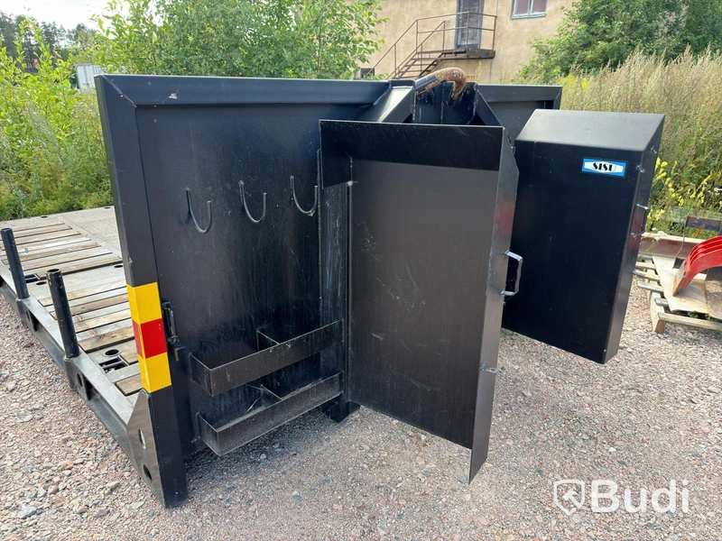 Hooklift flatbed | Approx. 5.0 m | Tool lockers