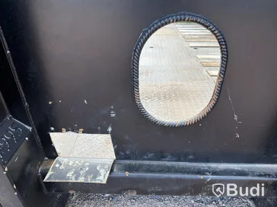 Hooklift flatbed | Approx. 5.0 m | Tool lockers