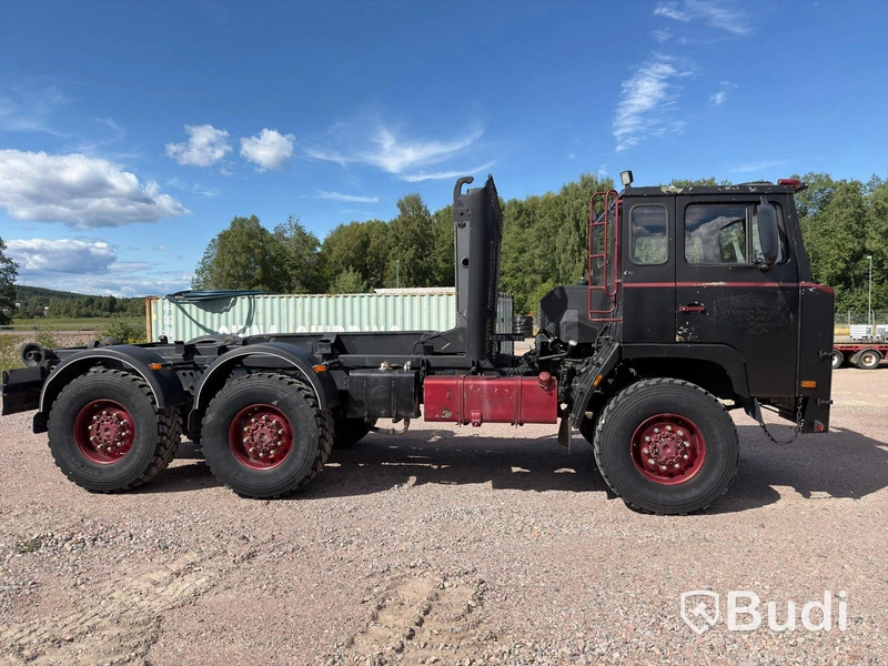 Hooklift truck Scania SBAT 111S A -1980 | DIESEL