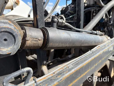 Drilling Rig NEMEK 300 TSE | Crawler-mounted | 1998