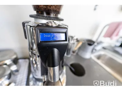 Kaffekvarn. Macap. Med display och dank.