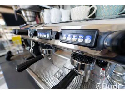 Espressomaskin Expobar Megacrem. 2 stationer.